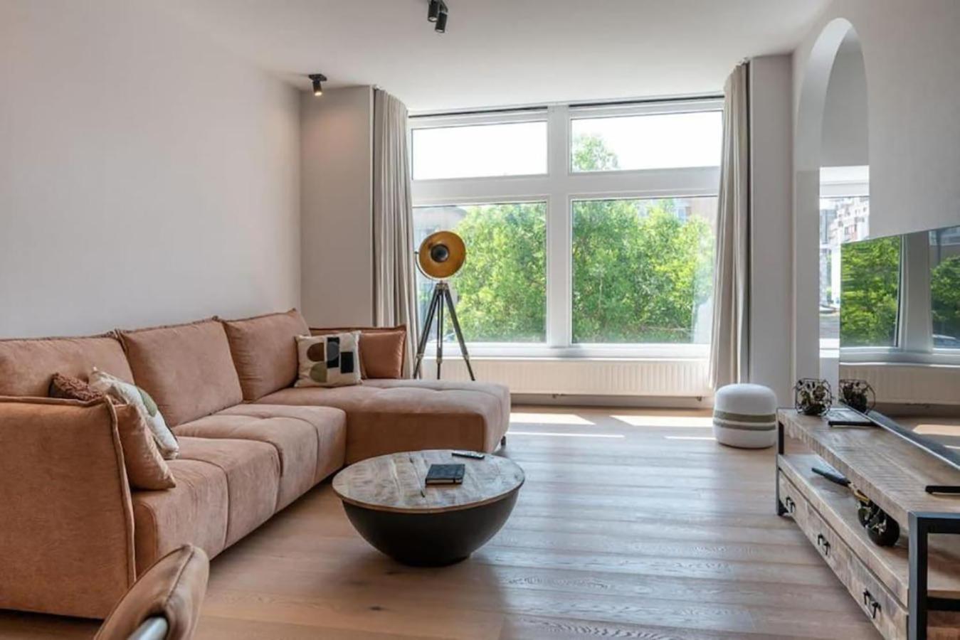 Renovated Art Deco Apartment With Vintage Elements Ostenda Esterno foto